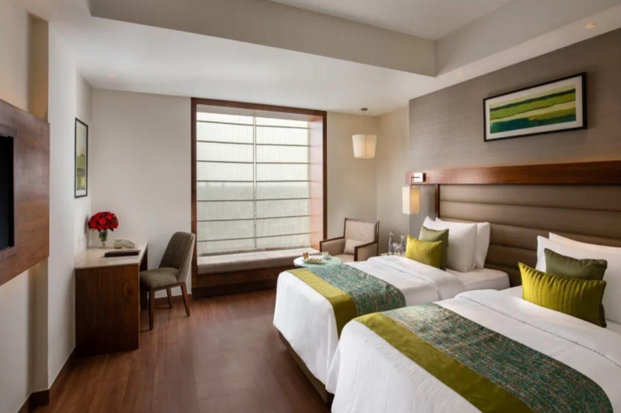 Nirvana Sarovar Portico Горакхпур Экстерьер фото