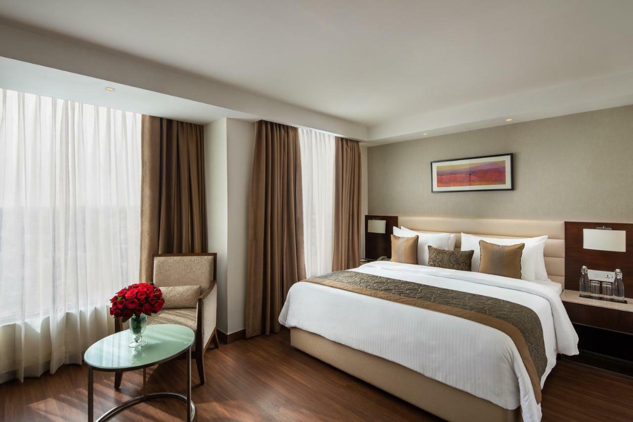 Nirvana Sarovar Portico Горакхпур Экстерьер фото